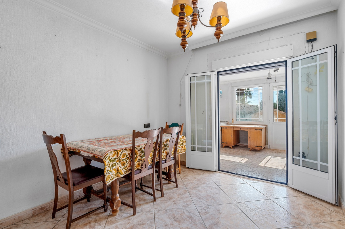 For sale - 7 Bedroom 5 Bathroom Ciudad Quesada Villa in Ciudad Quesada  - Ciudad Quesada  - Alicante