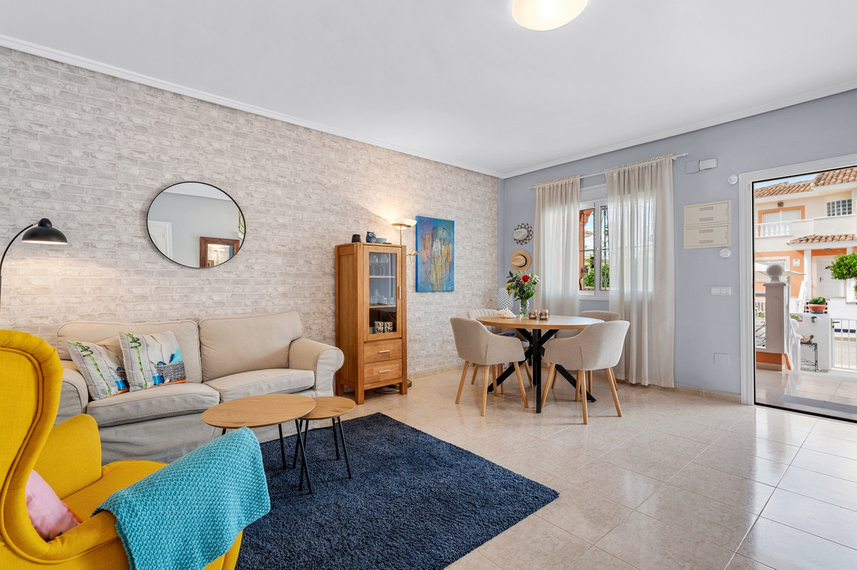 For sale - 3 Bedroom 2 Bathroom House - Townhouse in Rojales - Ciudad Quesada  - Alicante