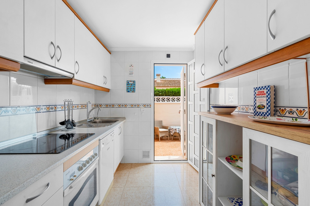 For sale - 3 Bedroom 2 Bathroom House - Townhouse in Rojales - Ciudad Quesada  - Alicante
