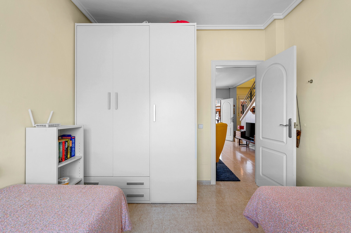 For sale - 3 Bedroom 2 Bathroom House - Townhouse in Rojales - Ciudad Quesada  - Alicante