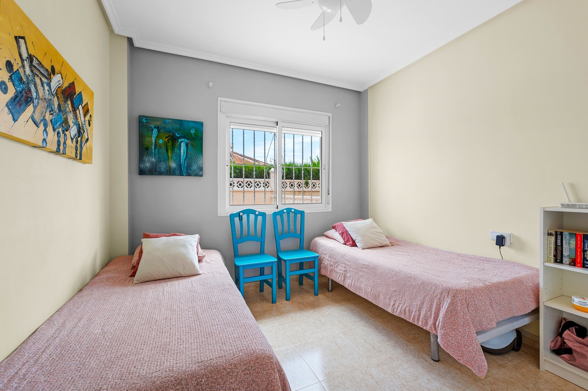 For sale - 3 Bedroom 2 Bathroom House - Townhouse in Rojales - Ciudad Quesada  - Alicante