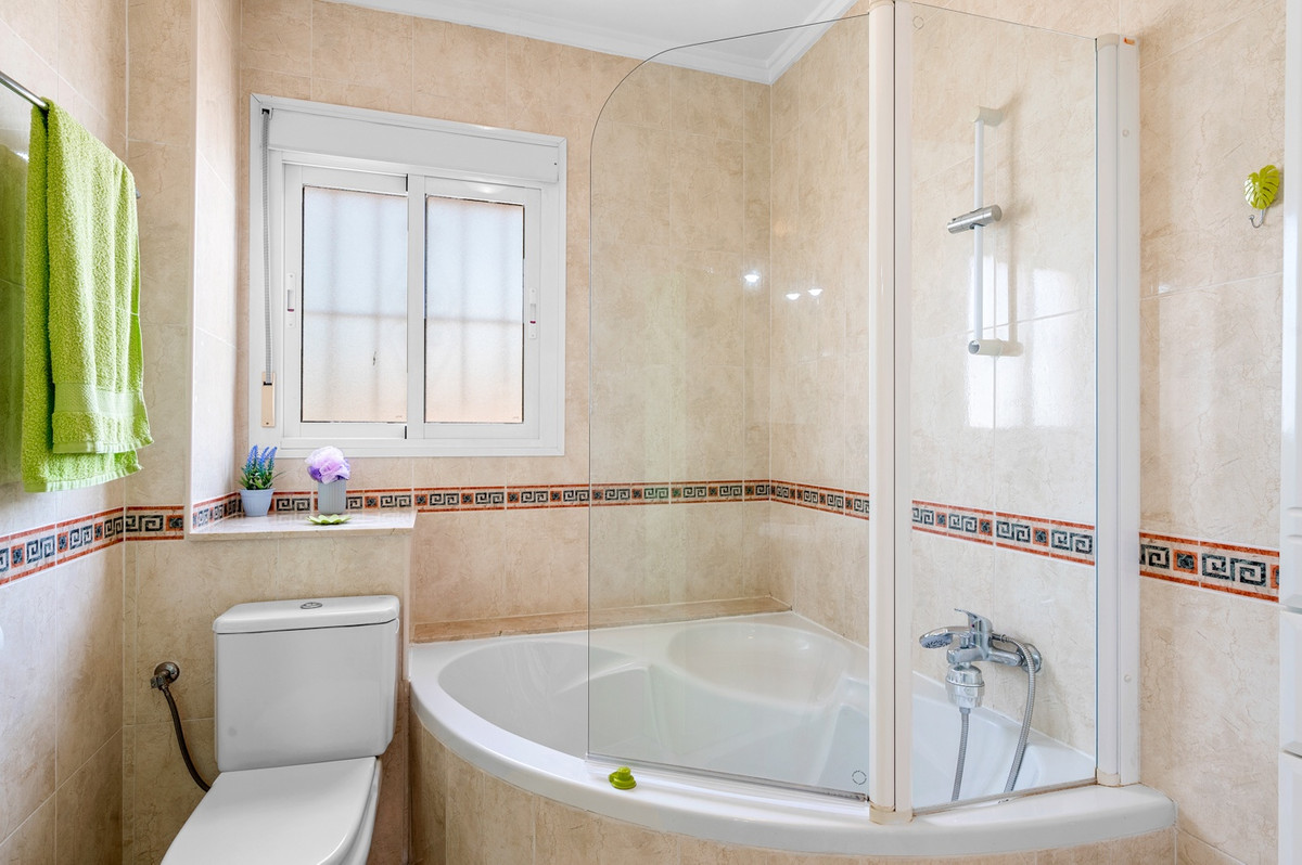 For sale - 3 Bedroom 2 Bathroom House - Townhouse in Rojales - Ciudad Quesada  - Alicante