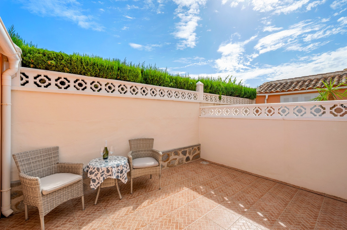 For sale - 3 Bedroom 2 Bathroom House - Townhouse in Rojales - Ciudad Quesada  - Alicante