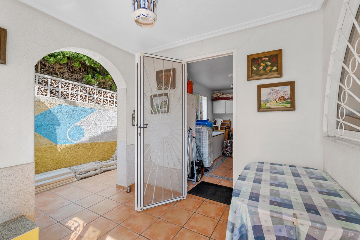 For sale - 2 Bedroom 2 Bathroom House - Detached Villa in Rojales - Rojales Centro  - Alicante