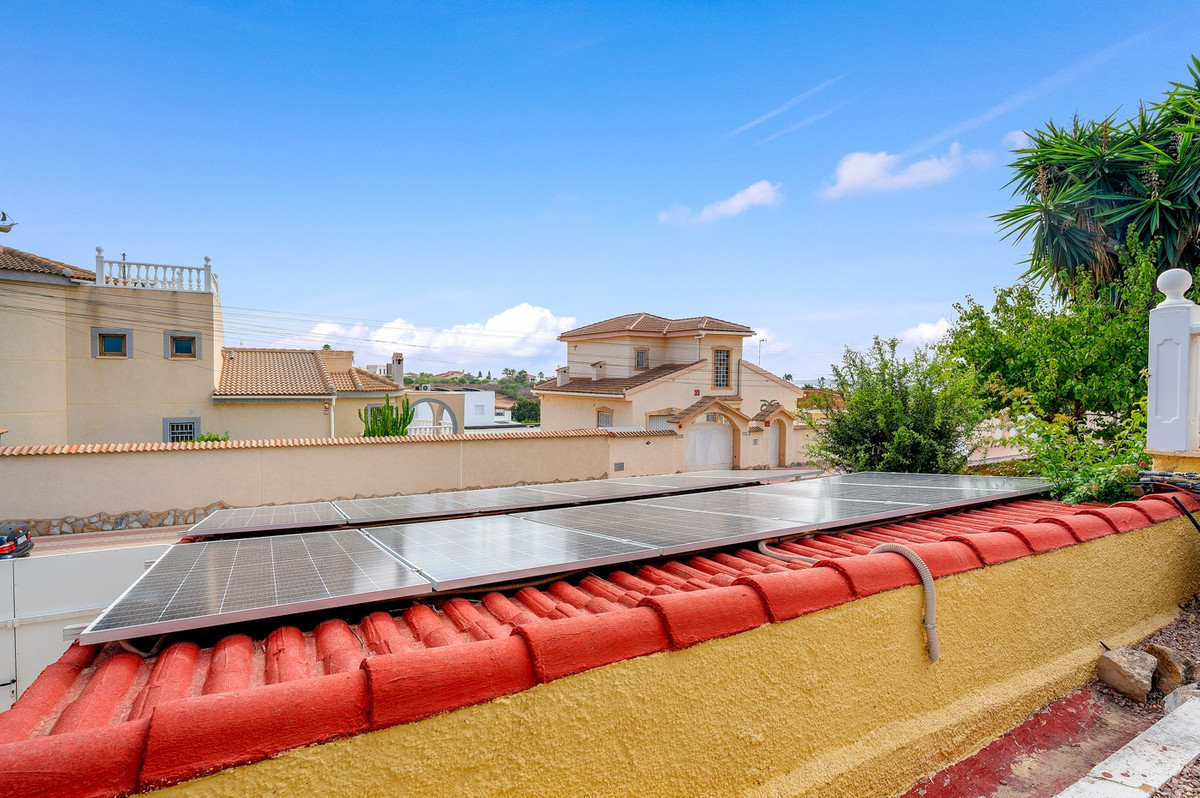 For sale - 2 Bedroom 2 Bathroom House - Detached Villa in Rojales - Rojales Centro  - Alicante