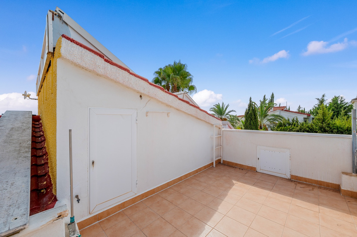 For sale - 2 Bedroom 2 Bathroom House - Detached Villa in Rojales - Rojales Centro  - Alicante