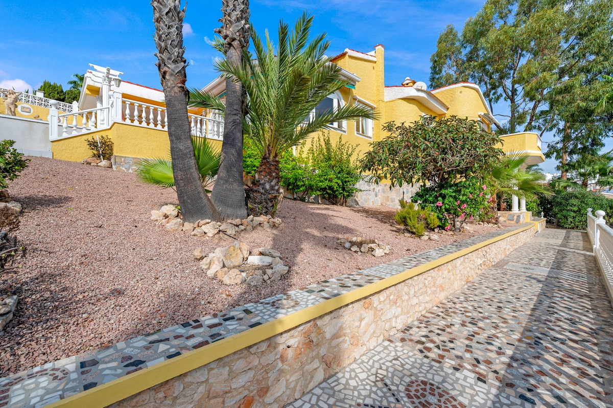 For sale - 2 Bedroom 2 Bathroom House - Detached Villa in Rojales - Rojales Centro  - Alicante