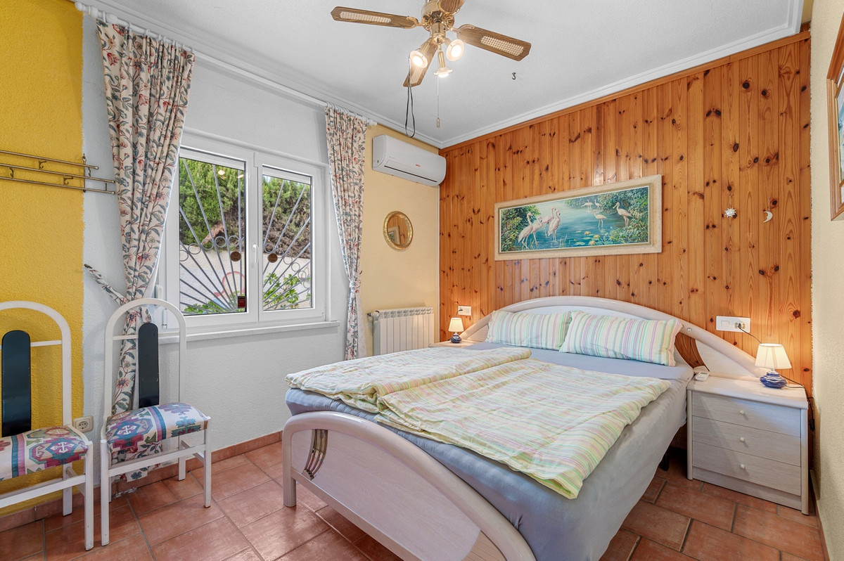 For sale - 2 Bedroom 2 Bathroom House - Detached Villa in Rojales - Rojales Centro  - Alicante