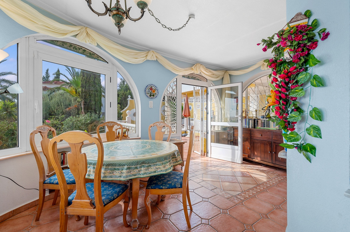 For sale - 2 Bedroom 2 Bathroom House - Detached Villa in Rojales - Rojales Centro  - Alicante