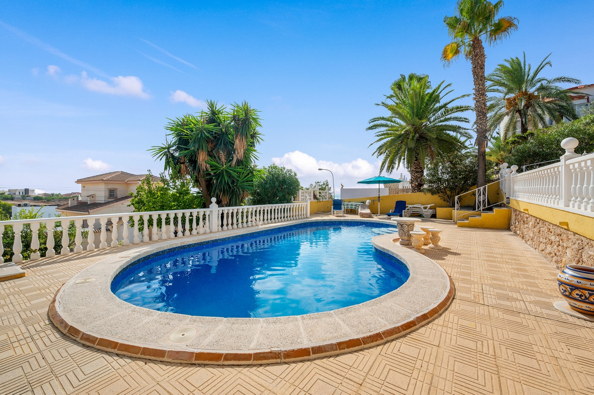 For sale - 2 Bedroom 2 Bathroom House - Detached Villa in Rojales - Rojales Centro  - Alicante