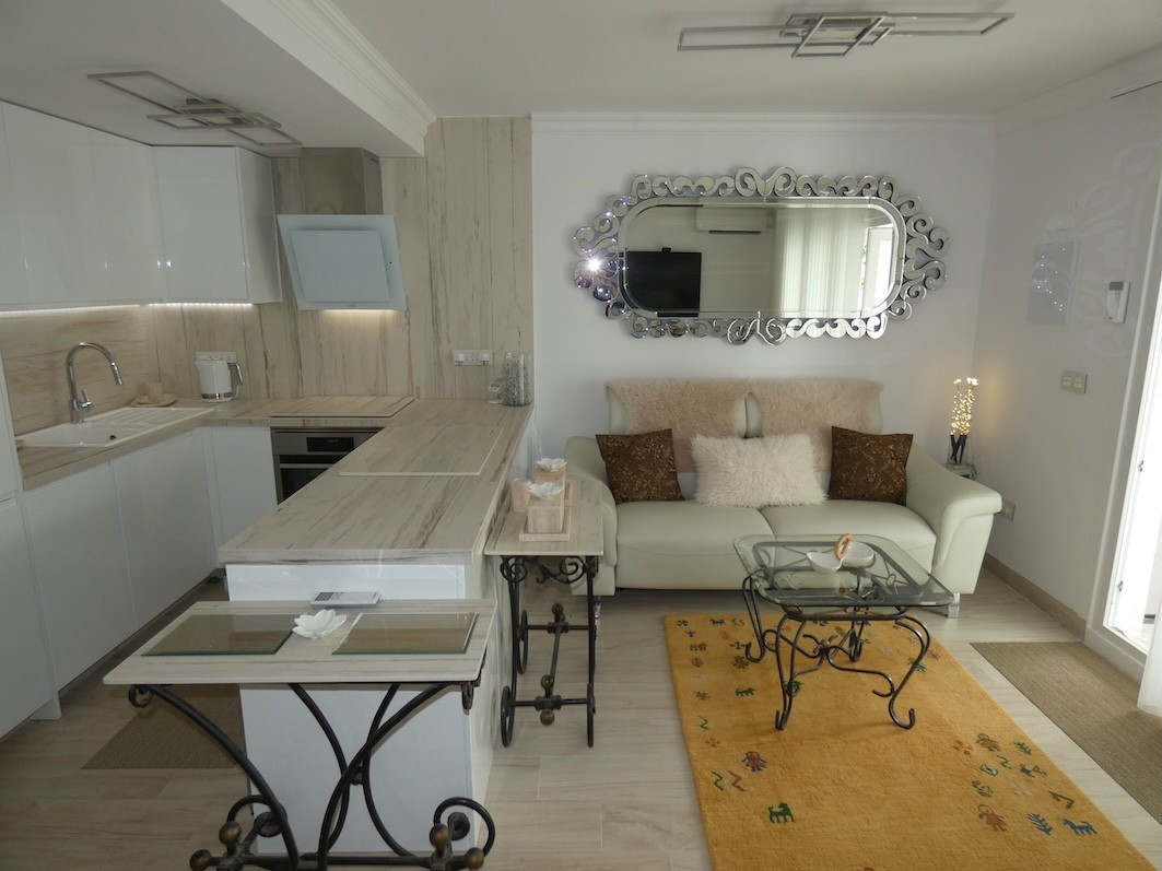 For sale - 2 Bedroom 1 Bathroom House - Townhouse in Torrevieja - Lago Jardin  - Alicante
