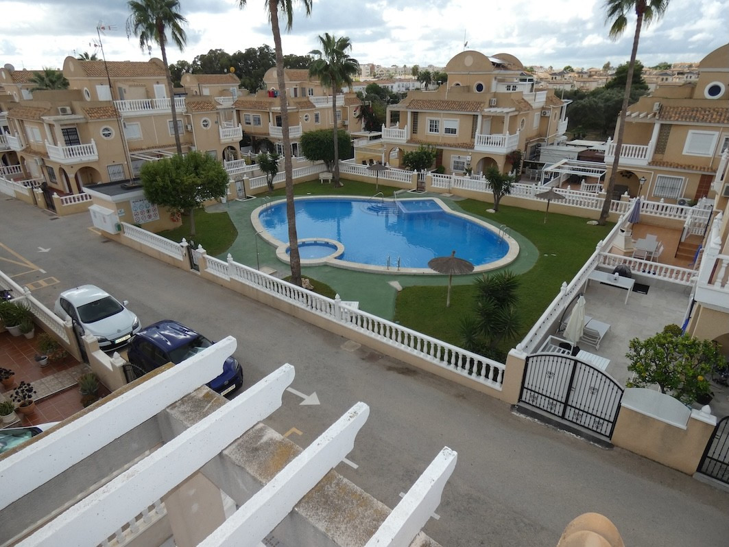 For sale - 3 Bedroom 2 Bathroom Townhouse in Cabo Roig - Cabo Roig  - Alicante