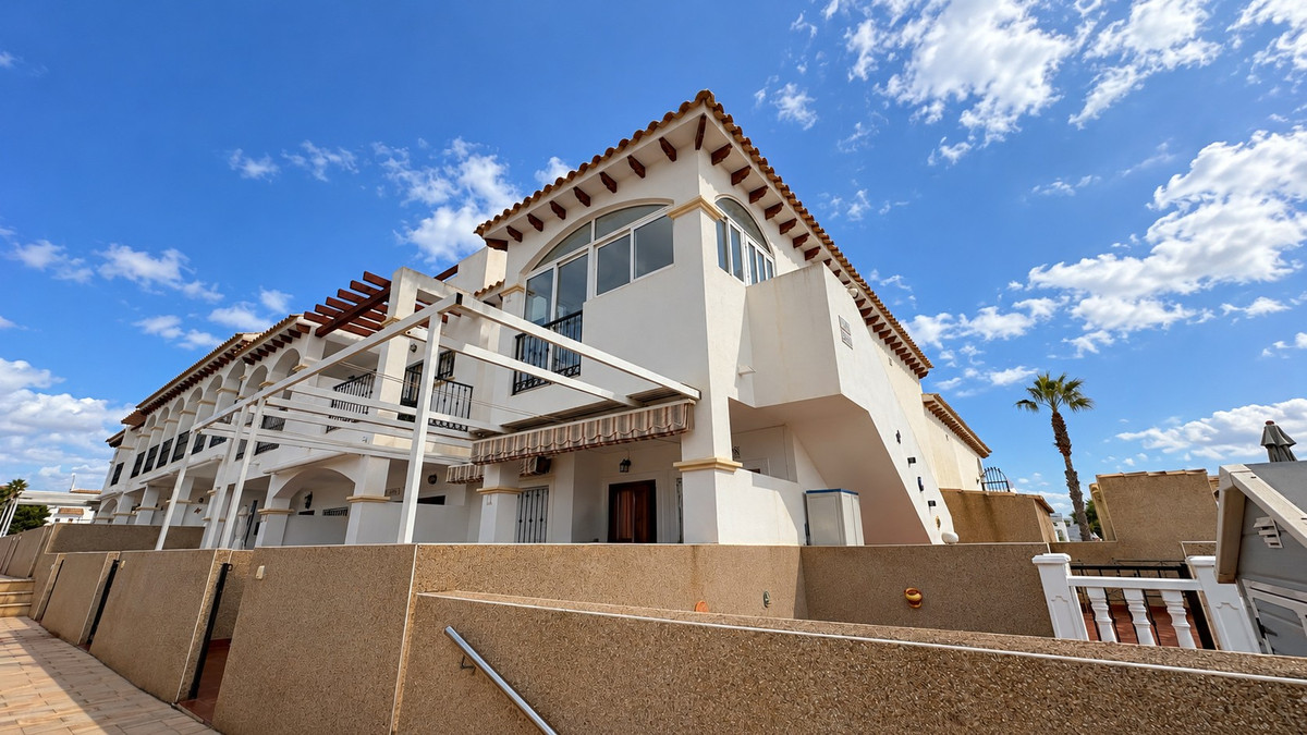 For sale - 2 Bedroom 2 Bathroom Ground Floor apartment in Punta Prima - La Ciñuelica  - Alicante
