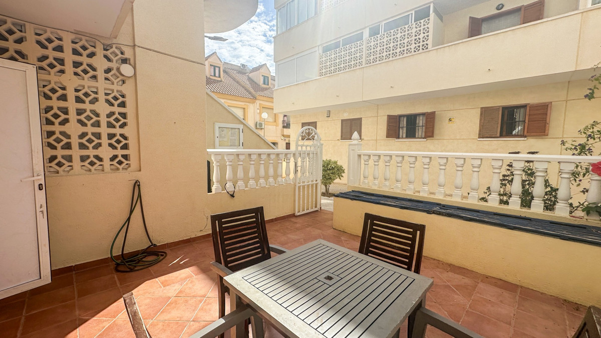 For sale - 2 Bedroom 1 Bathroom Apartment - Ground Floor Apartment in La Zenia - La Zenia  - Alicante