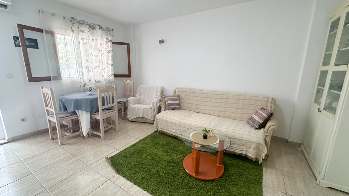 For sale - 2 Bedroom 1 Bathroom Apartment - Ground Floor Apartment in La Zenia - La Zenia  - Alicante