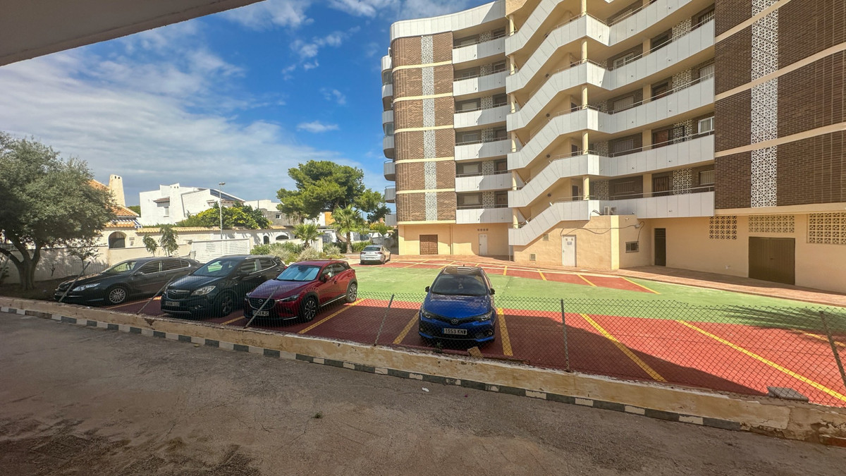 For sale - 2 Bedroom 1 Bathroom Apartment - Ground Floor Apartment in La Zenia - La Zenia  - Alicante
