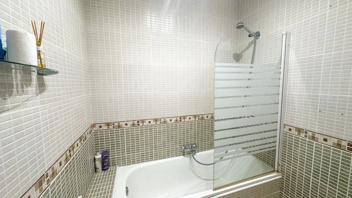For sale - 2 Bedroom 1 Bathroom Apartment - Ground Floor Apartment in La Zenia - La Zenia  - Alicante