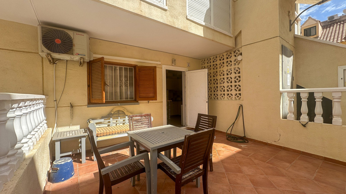 For sale - 2 Bedroom 1 Bathroom Apartment - Ground Floor Apartment in La Zenia - La Zenia  - Alicante