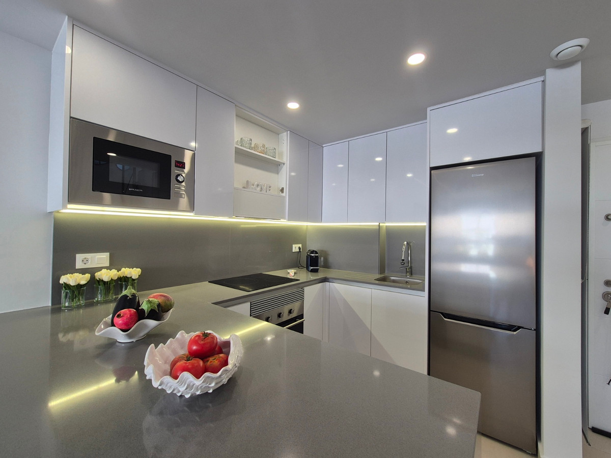 For sale - 3 Bedroom 2 Bathroom Apartment - Penthouse in Orihuela - Villamartin  - Alicante