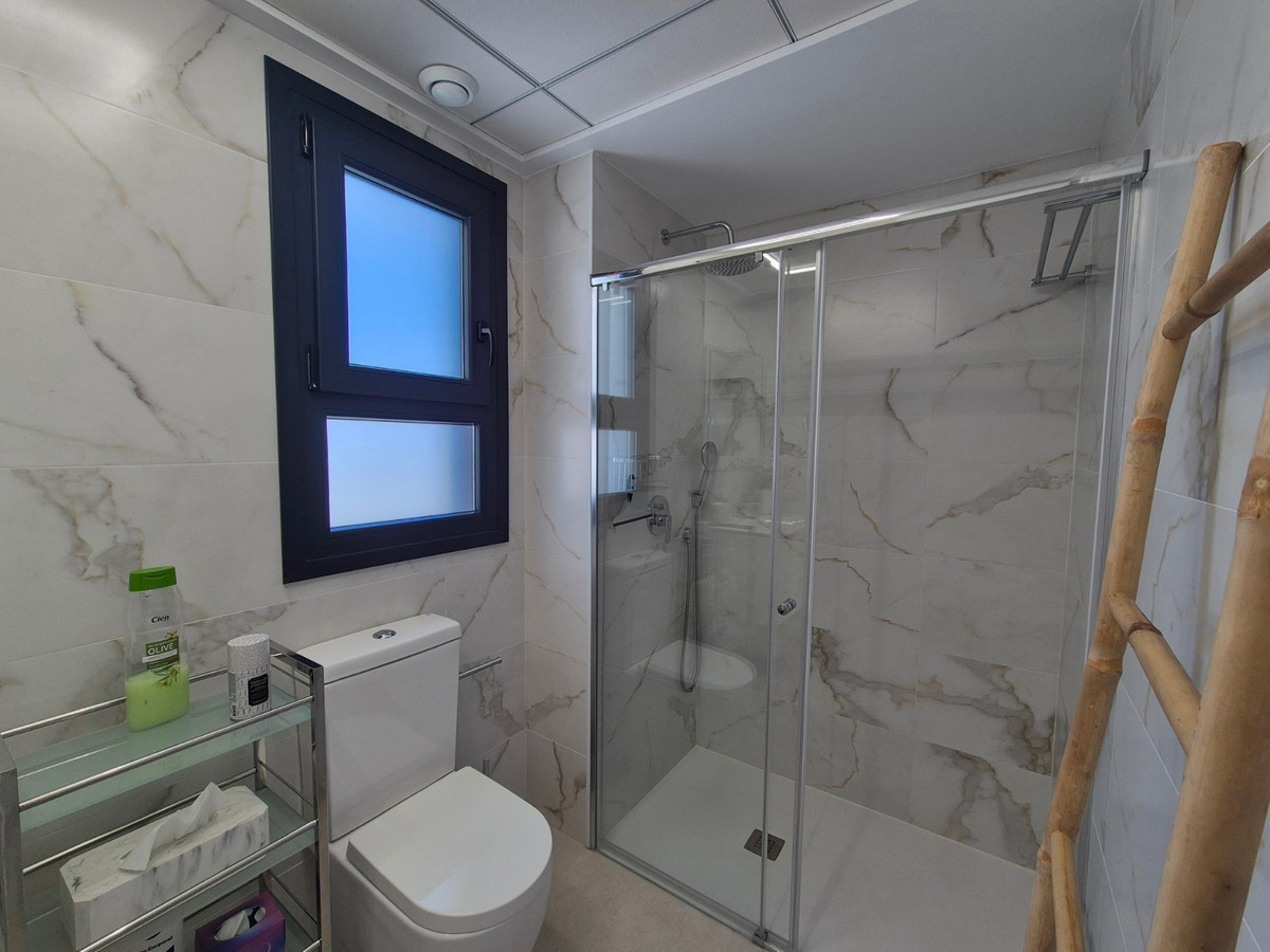 For sale - 3 Bedroom 2 Bathroom Apartment - Penthouse in Orihuela - Villamartin  - Alicante
