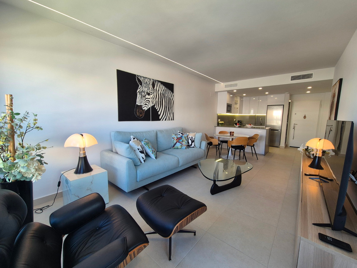 For sale - 3 Bedroom 2 Bathroom Apartment - Penthouse in Orihuela - Villamartin  - Alicante