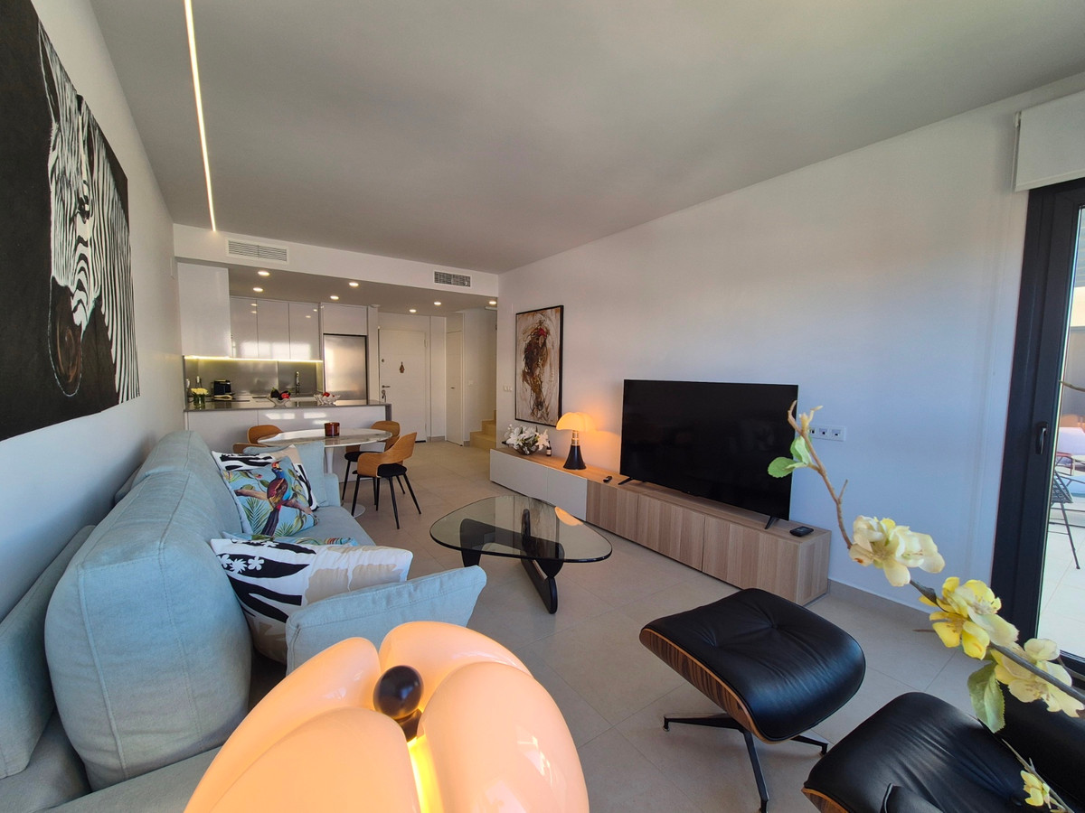 For sale - 3 Bedroom 2 Bathroom Apartment - Penthouse in Orihuela - Villamartin  - Alicante