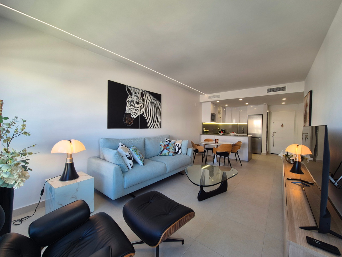For sale - 3 Bedroom 2 Bathroom Apartment - Penthouse in Orihuela - Villamartin  - Alicante