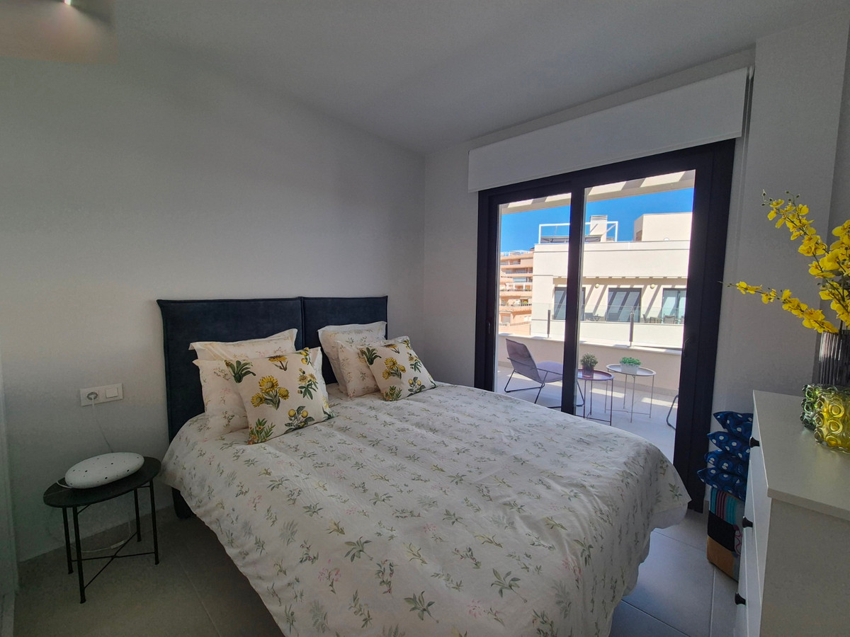 For sale - 3 Bedroom 2 Bathroom Apartment - Penthouse in Orihuela - Villamartin  - Alicante