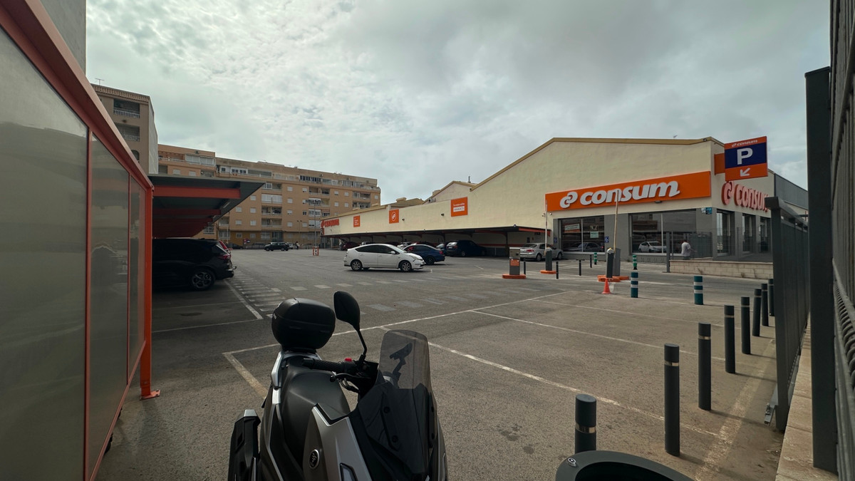 For sale - 1 Bedroom 1 Bathroom Apartment - Middle Floor Apartment in Torrevieja - Torrevieja Centro  - Alicante