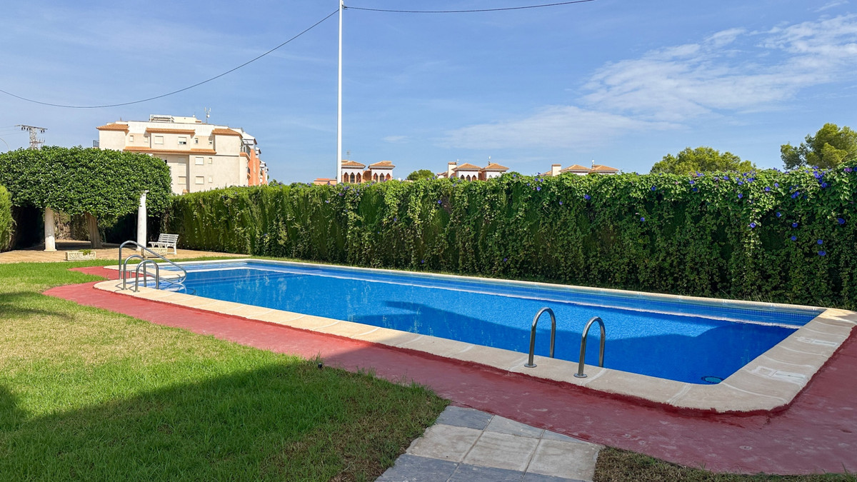 For sale - 2 Bedroom 2 Bathroom Townhouse in Playa Flamenca - Playa Flamenca  - Alicante