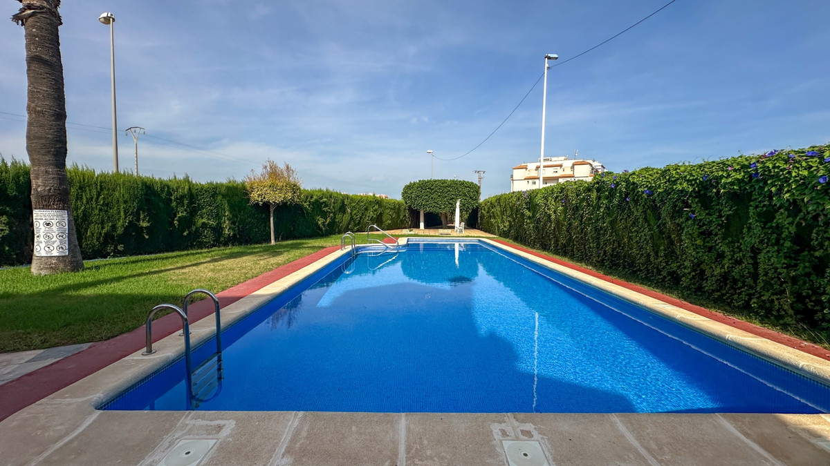 For sale - 2 Bedroom 2 Bathroom Townhouse in Playa Flamenca - Playa Flamenca  - Alicante