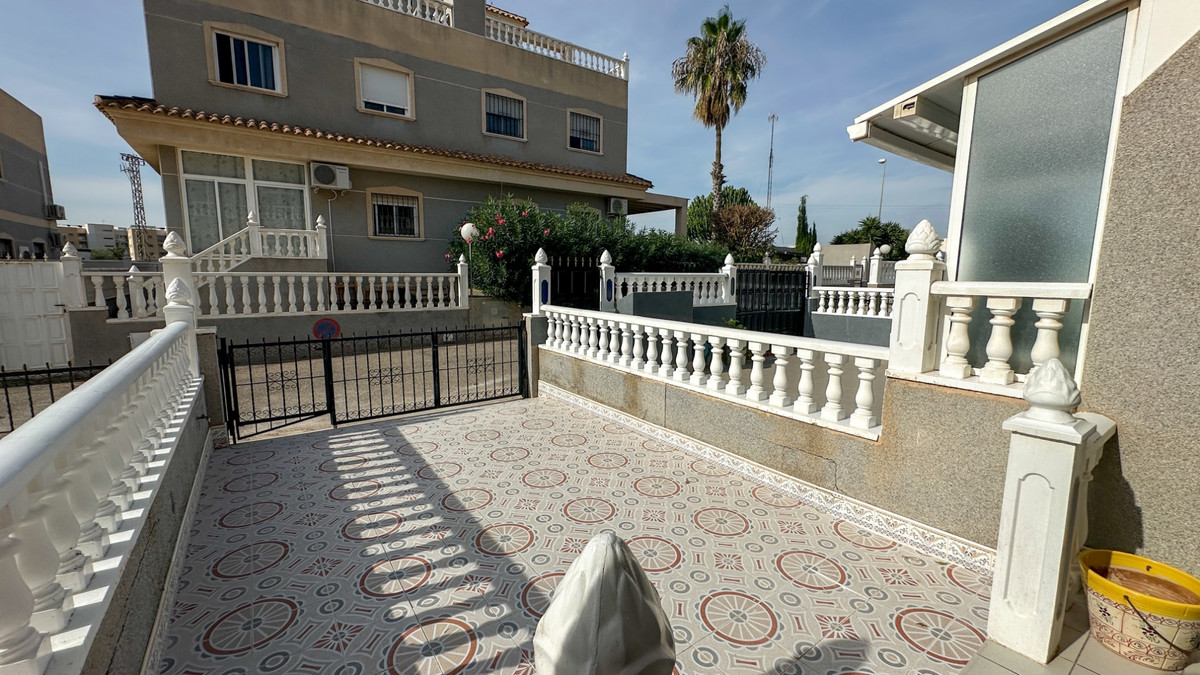 For sale - 2 Bedroom 2 Bathroom Townhouse in Playa Flamenca - Playa Flamenca  - Alicante