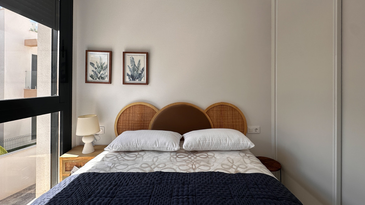 For sale - 2 Bedroom 2 Bathroom Penthouse in Villamartin - Pau 26 - Alicante