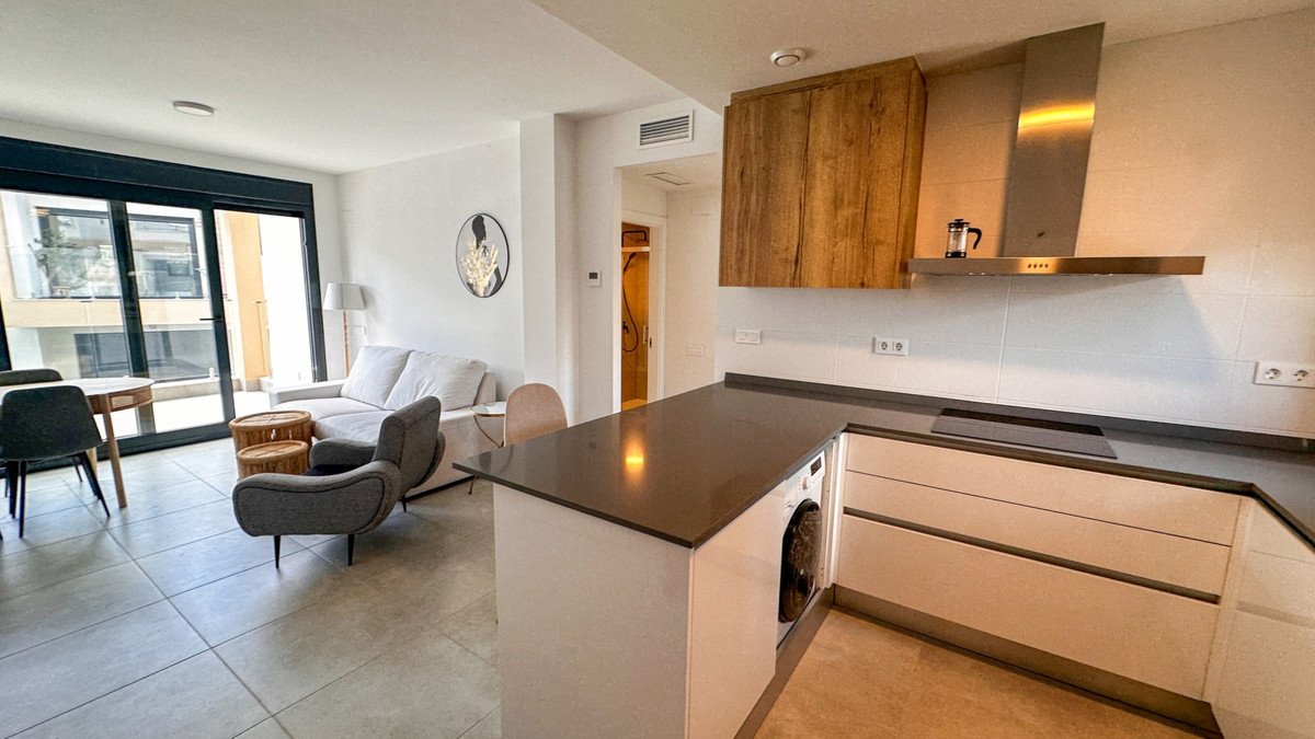 For sale - 2 Bedroom 2 Bathroom Penthouse in Villamartin - Pau 26 - Alicante