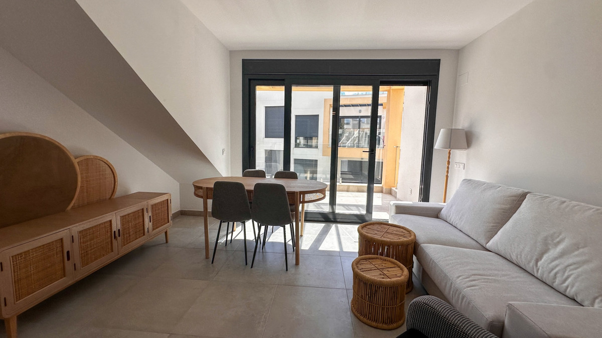 For sale - 2 Bedroom 2 Bathroom Penthouse in Villamartin - Pau 26 - Alicante
