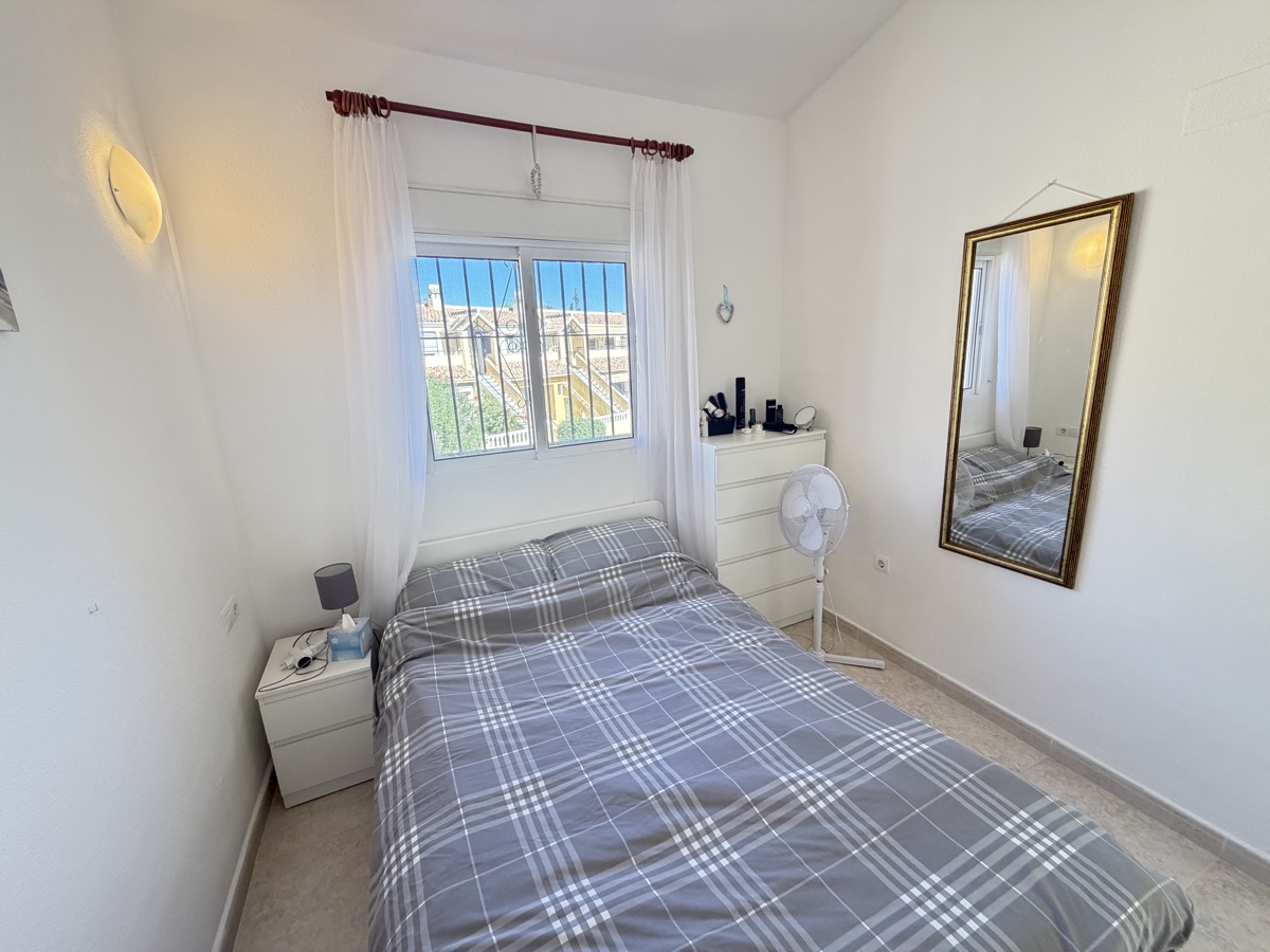 For sale - 2 Bedroom 1 Bathroom Apartment in Villamartin - , Villamartin, Alicante, Spain - Alicante