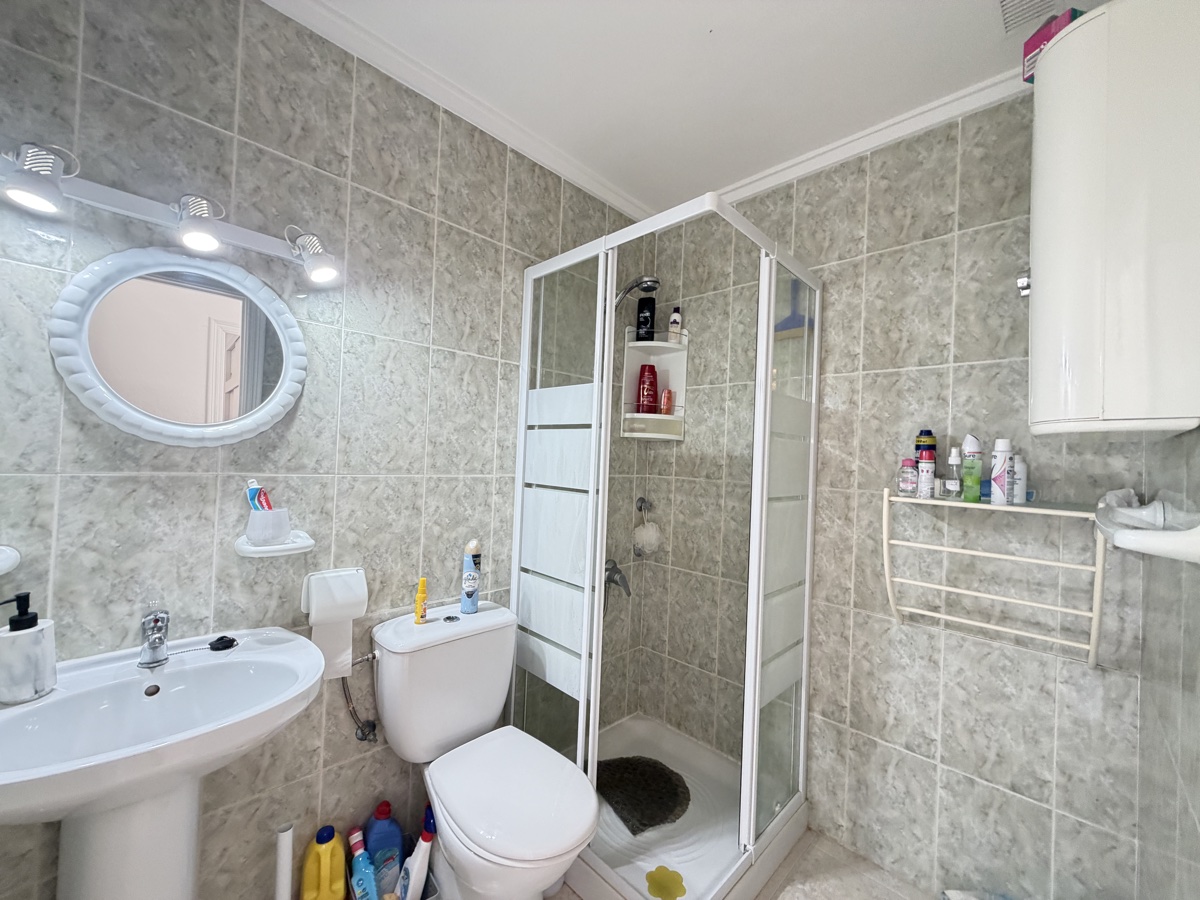 For sale - 2 Bedroom 1 Bathroom Apartment in Villamartin - , Villamartin, Alicante, Spain - Alicante